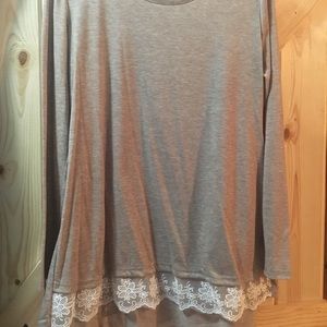 S/M Tunic style shirt